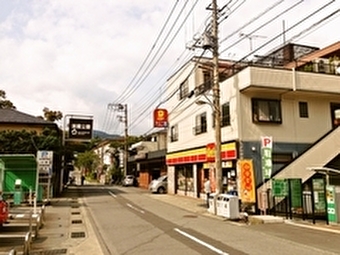 7月スタート　箱根の小規模旅館での全般業務の求人画像
