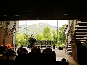 7月スタート　箱根の小規模旅館での全般業務の求人画像